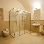 לינה וארוחת בוקר Malandri 4*
