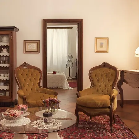 Malandri Bed & Breakfast 4*